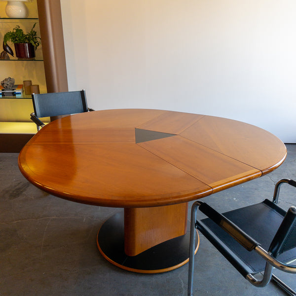 Danish Extendable Dining Table, SM32 design, by Skovby