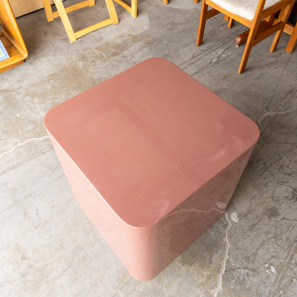 Opera Mauve Lacquered Side Table