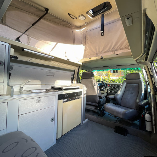 2002 VW EuroVan Camper